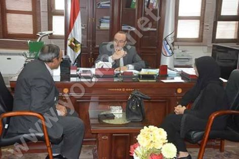 محافظ بني سويف يستقبل أسرة الشهيد مقدم أ.ح " يحيى حسن محمد"