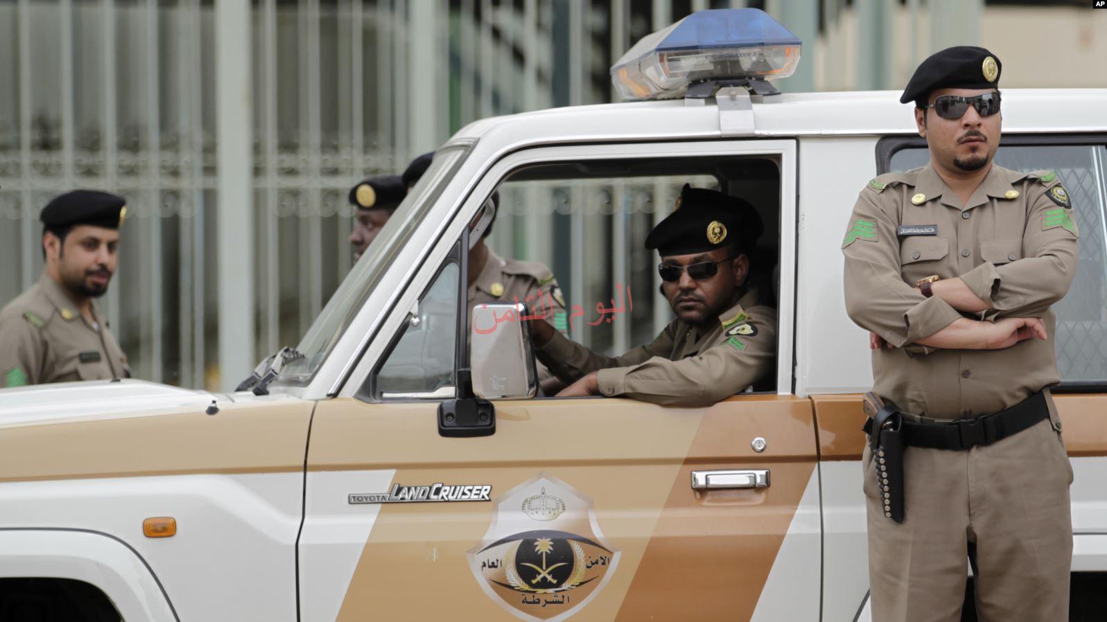 الجلد عقوبة السب على واتساب بالسعودية
