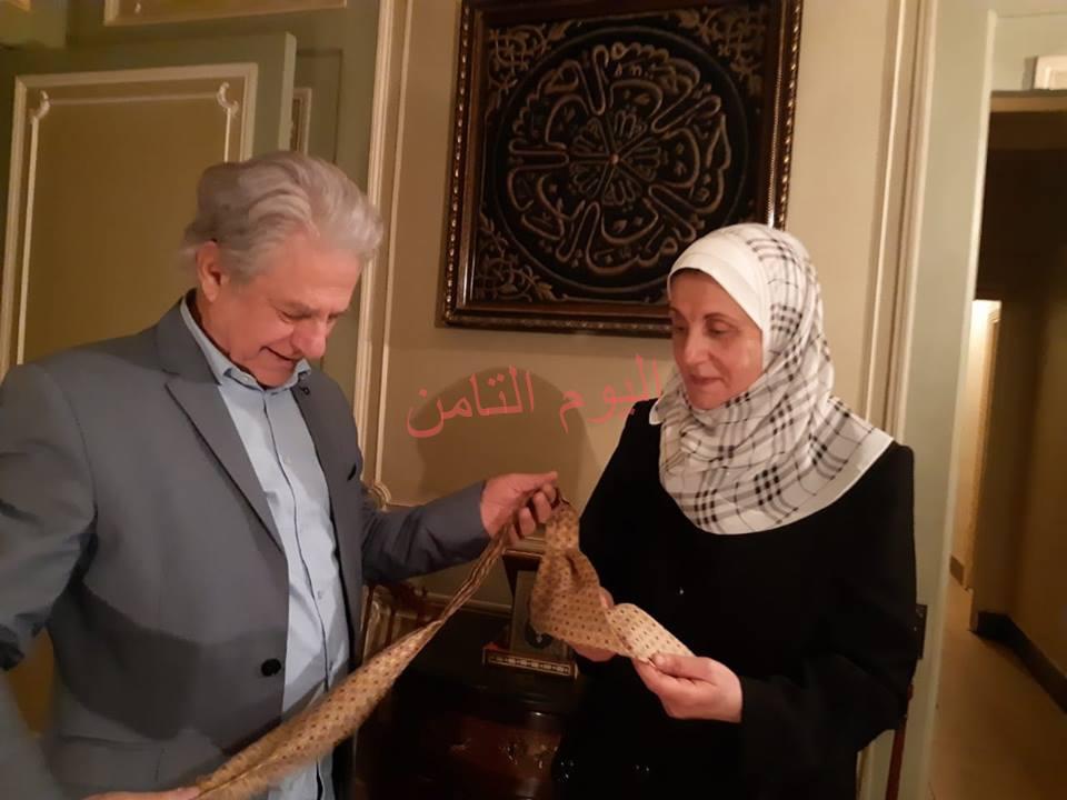 هدية خاصة لسحاب وفقندش في1