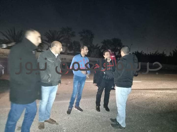 بالصور إزالة الإعلانات بالطريق الصحراوي بالإسكندرية