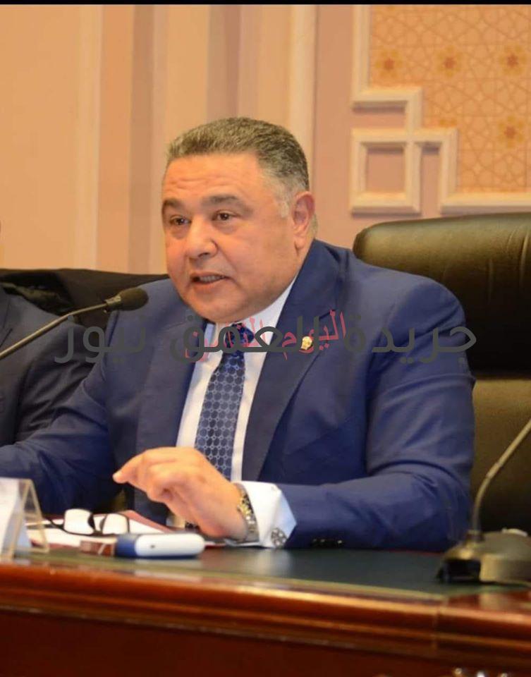 عمرو حنفى يعلن صرف الإعانة للعمالة الغير منتظمة بداية الأسبوع القادم