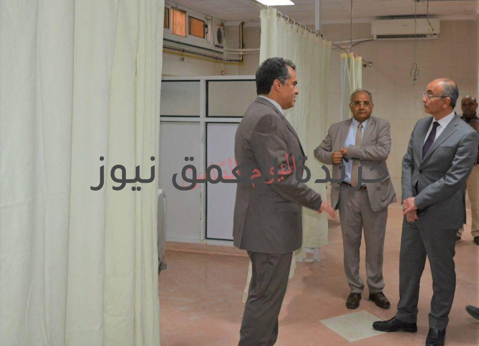 رئيس جامعةالزقازيق يتفقد استعدادات المستشفيات الجامعية وجاهزيتها لمواجهة إنتشار فيروس كورونا المستجد.