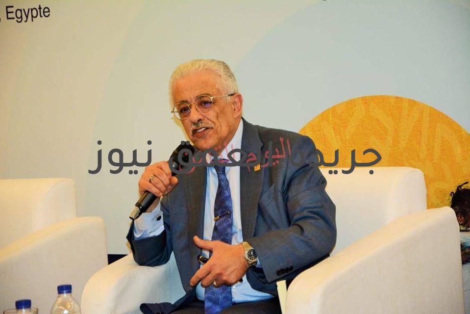 571 ألف و749طالب/طالبة بالصف الثاني الثانوي يؤدون اختبار مادتي "التطبيقات الرياضية" و"علم النفس والاجتماع" إلكترونيًا