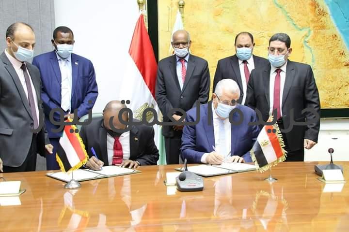 وزير الزراعة يلتقي وزير الثروة الحيوانية السوداني في ختام زيارته للقاهرة