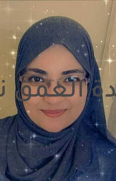 ليس كل الرزق مال بقلم/ رحاب السيد عزيزي الرجل،عزيزتي المرأة كل منا قد خلقه الله واعطاه ورزقه خيراً كل منا يملك ما يحتم عليه المثول أمام الله شاكراً لأفضاله ونعمه فالصحة نعمة مغمور أنت فيها ايها الإنسان وقد لا تشعر بهذه النعمة وهي لديك فأنظر إلي المريض واسأله ما يتمني، فتجد الاجابة فوراً أتمني شفاء وصحة وعافية من الله فالصحة نعمة وجب عليك الشكر والحمد علي وجودها لديك ونعمة أخري الا وهي الابناء ، فالابناء نعمة ورزق يمنحه الله لمن أراد من عباده ويمنعه عن غيره عزيزي الإنسان إن رزقك الله نعمة الابناء فكن شاكراً وكن محافظ لهذه النعمة فالابناء حياة ذات معني ، فصحبة هم ورفقة وسند بالحياة نعمة أخري الا وهي الأم فالأم مصباح وقنديل يضئ الحياة ، فبدعائها تعش وتحيا سعيداً هنيئا موفقا حيث قال الله: الجنة تحت أقدام الامهات ، فبسببها ترزق في الدنيا وتأجر خيراً وتكرم بالجنة في الآخرة فمن امتلك ام امتلك خيري الدنيا والآخرة والأموال رزق ، ولكن ليس كل الرزق أموال فهناك من يمتلك النقود ولكنه لا يملك شئ من السعادة فنجده لديه الكثير من الأموال ولكنه محروم من نعمة الصحة أو لديه أموال ومحروم من نعمة الأبناء أو لديه أموال ومحروم من خيري الدنيا والآخرة وهي الأم فيحيا تعيس رغم وجود النقود ليس كل الرزق مال إنما الرزق في القناعة بما اعطاه لك الله من خيرات عزيزي الإنسان عش قنوعا تحيا سعيداً.