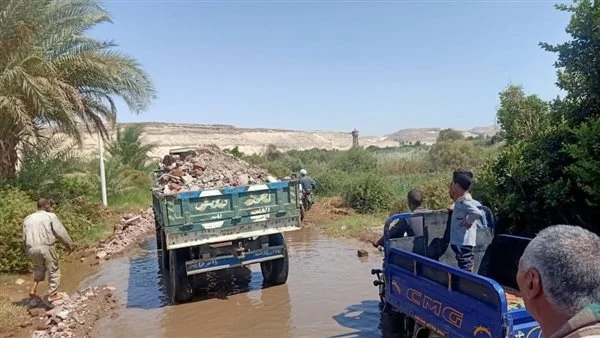 ارتفاع منسوب النيل يغمر طرق عزبة يونس بالقوصية|وتحرك عاجل من رئاسة المركز