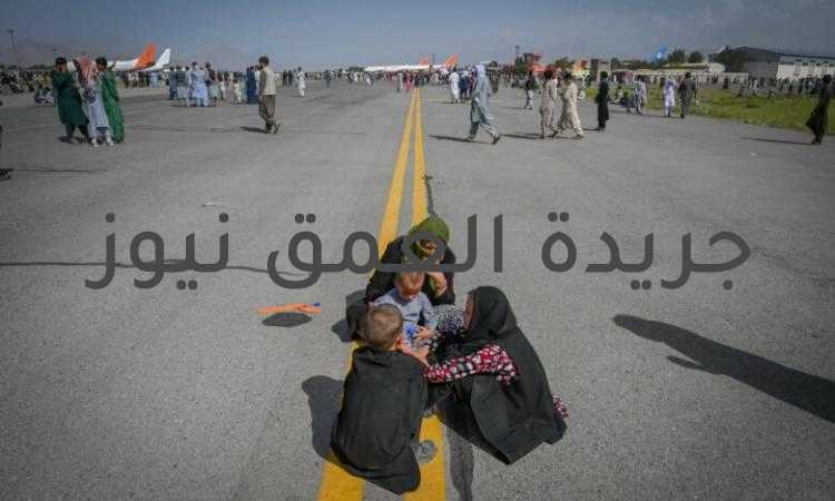 آلاف الأفغان يتظاهرون احتجاجًا على إغلاق البنوك فى كابول وكالة أفغانية: