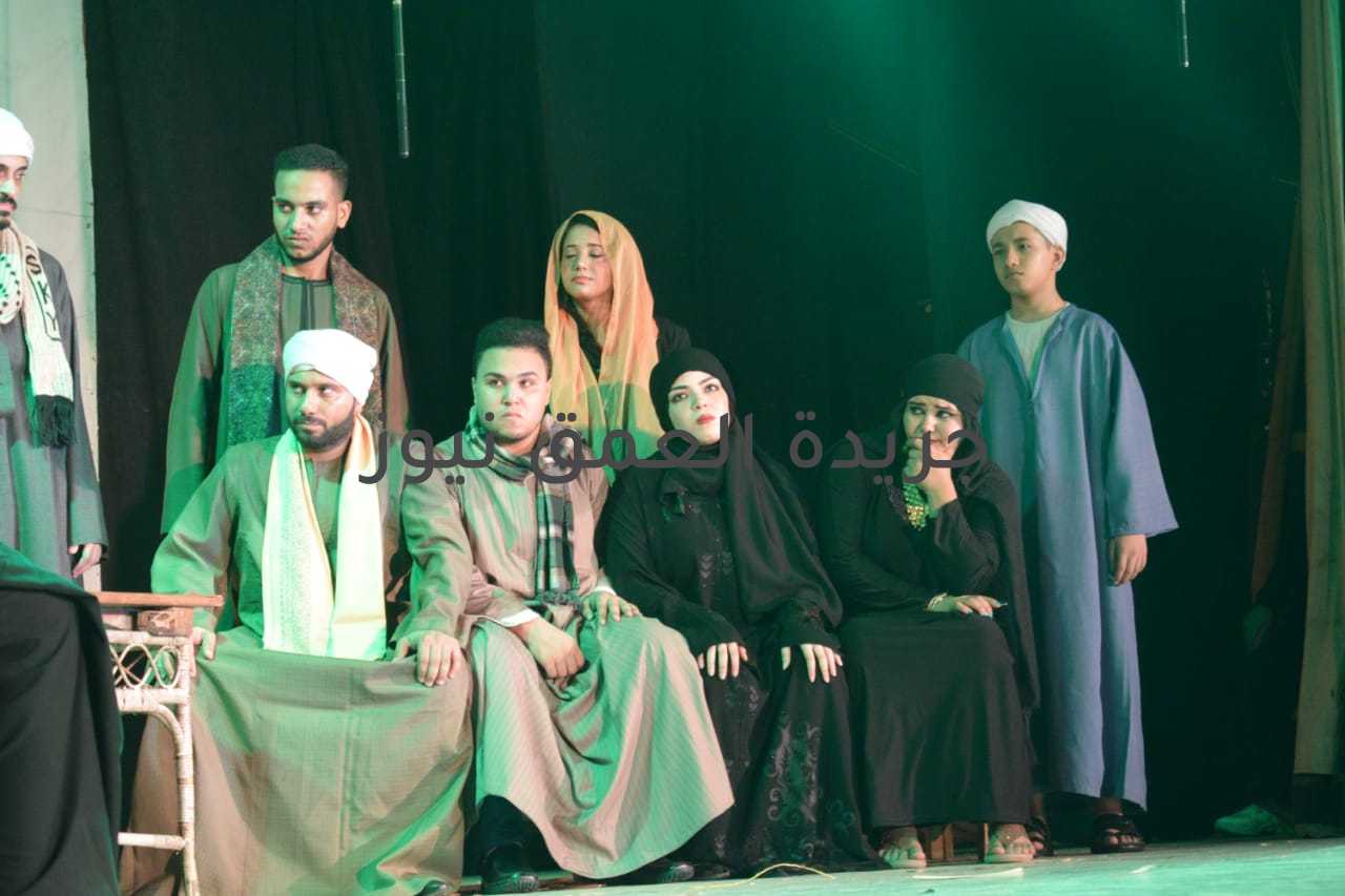 فرفة "كيان فنان" تحيى من جديد المسرح الشعرى