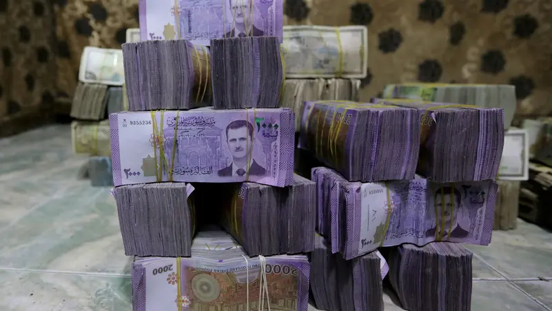 سعر الليرة السورية مقابل الدولار يسجل أدنى مستوياته في السوق السوداء