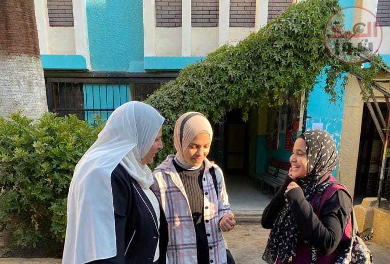 جولة ميدانية . لدكتورة/أماني قرني مدير مديريه التربيه والتعليم بمحافظه الفيوم لمتابعة امتحانات الشهادة الإعدادية بالفيوم