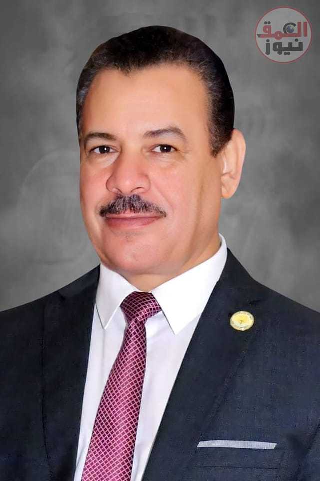 " رئيس جامعة الوادى الجديد " يهنئ للرئيس السيسى بذكري عيد الشرطة وثورة ٢٥ يناير