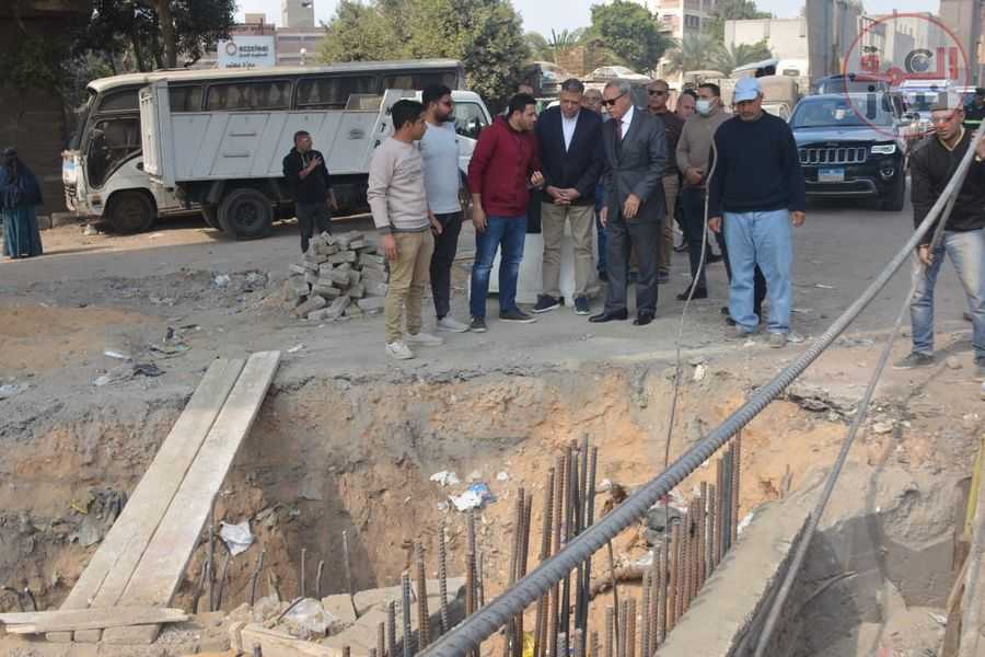 محافظ القليوبية يتابع أعمال صيانة كوبري الثلاجة بحي غرب شبرا الخيمة