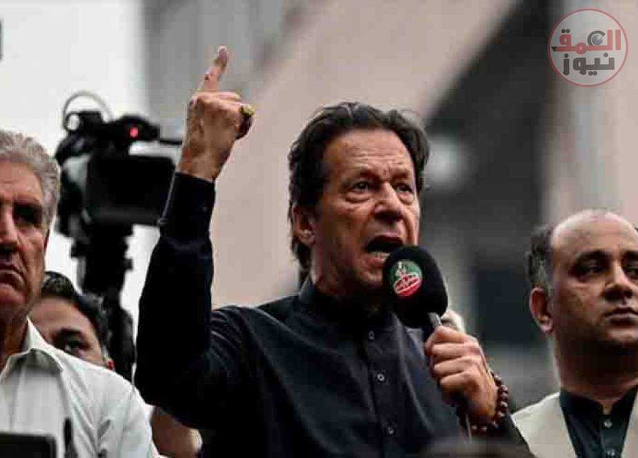 أمر باعتقال رئيس وزراء باكستان السابق عمران خان وسط تظاهر مؤيدة