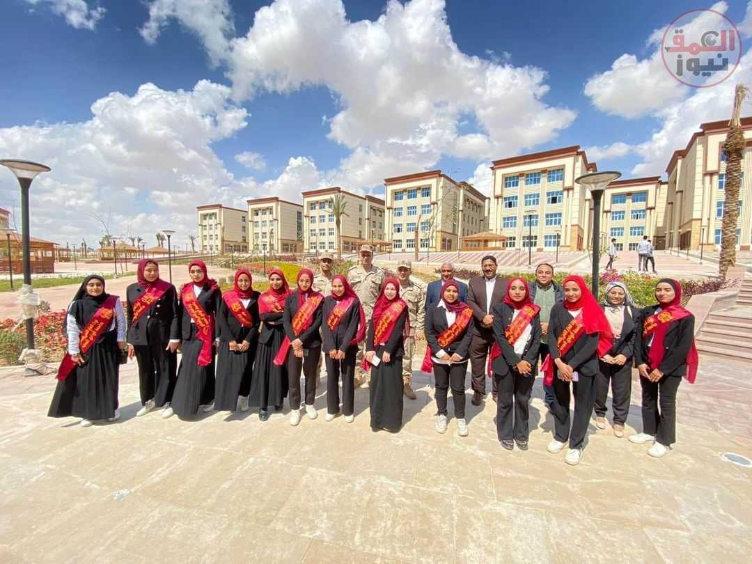 طلاب جامعة الوادى الجديد فى زيارة للجامعة الأهلية بأسيوط