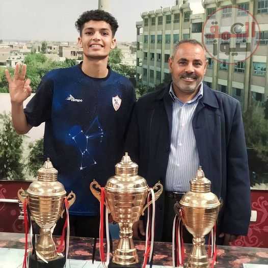 عبدالناصر يخطف الانظار ويقود مدرسة اطفيح للفوز بكأس المدارس