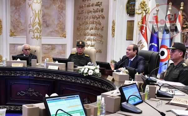  السيسي يشهد  اختبارات المتقدمين للالتحاق بوظائف التربية والتعليم