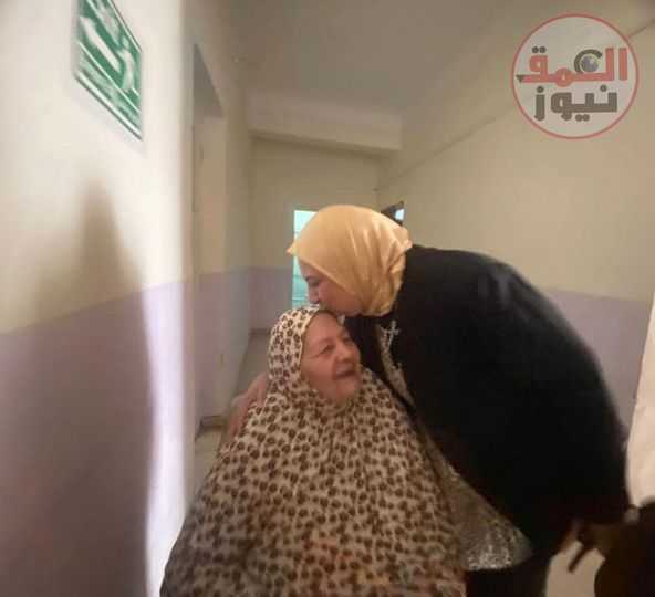 سحر شعبان تزور دار المسنيين والأيتام كرموز الإسكندرية