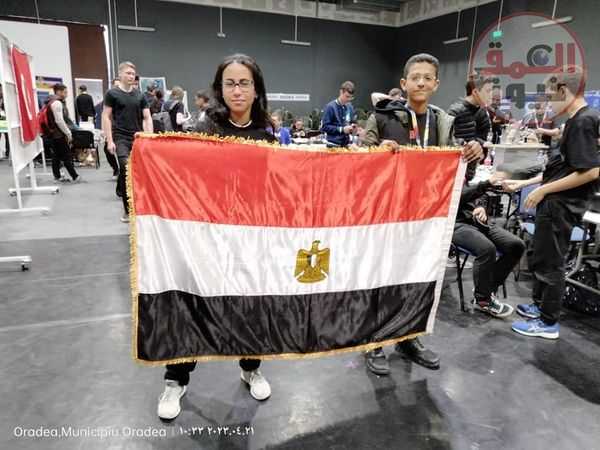 " عمر ورودينا " يحصدان المركز الأول لمصر في بطولة عالمية في الروبوت