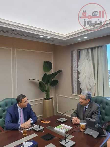 وزير الكهرباء والطاقة المتجددة يستقبل سفير الهند بالقاهرة والوفد المرافق له