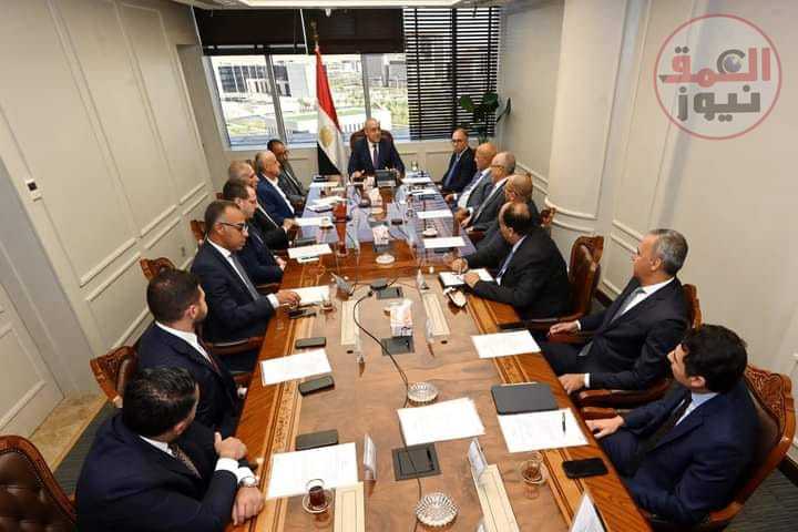 الجزار يلتقى مجموعة من المطورين العقاريين لمناقشة التحديات التي تواجه قطاع التطوير العقاري