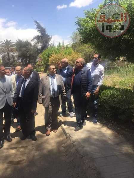 وزير قطاع الأعمال العام يتفقد مشروع تطوير مجمع "مصر حلوان للغزل والنسيج