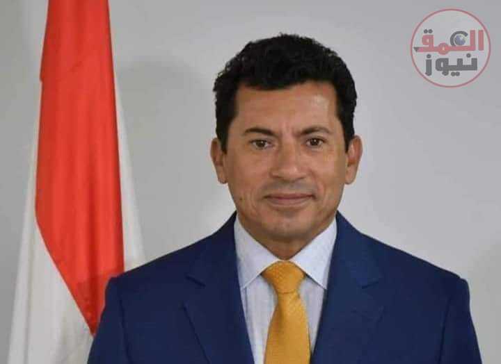 وزير الشباب والرياضة فى حوار شامل الان د. حُزين بين ابناء القاهرة أمام شاشة صدى البلد برنامج على مسؤوليتي