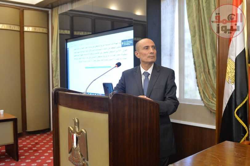 برلماني الوادي الجديد يبحث دعم وتطوير خدمات التأمين الصحي لخدمة أبناء المحافظة