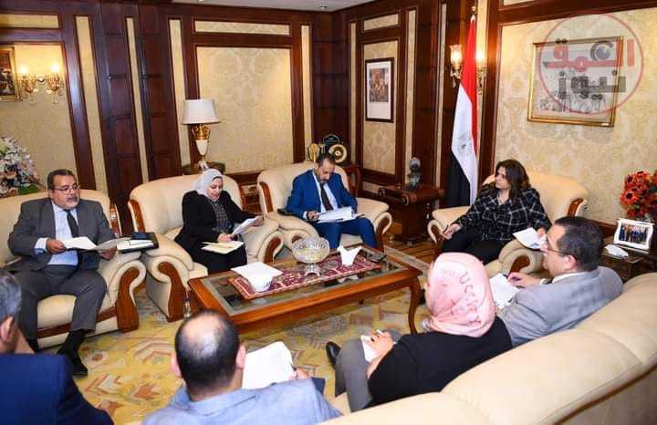 وزيرة الهجرة تترأس اجتماعا تنظيميًا عن المؤتمر الرابع للمصريين بالخارج