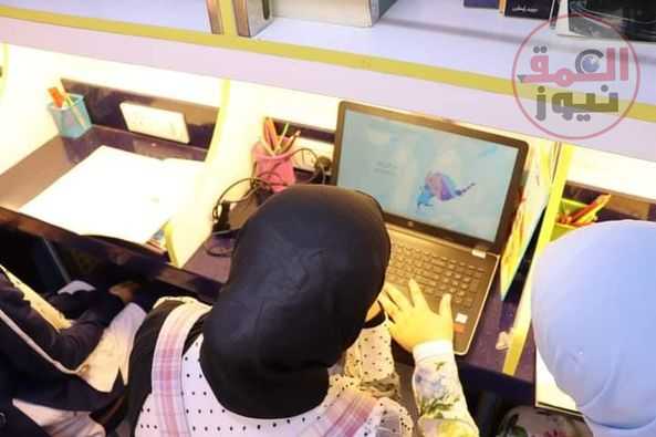 أتوبيس المكتبة المتنقلة يواصل جولاته ضمن حملة " إقرأ . فكر . لمستقبل أفضل