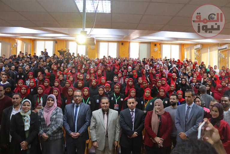 رئيس جامعة جنوب الوادى يشهد حفل تدشين أسرة طلاب من أجل مصر
