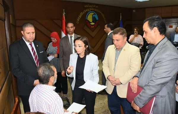 محافظ البحيرة تعقد اللقاء الأسبوعي لخدمة المواطنين تعزيز التواصل مع المواطنين من خلال اللقاءات الأسبوعية