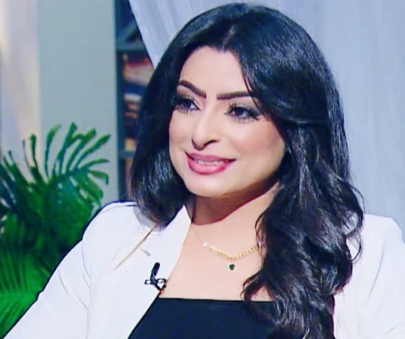 الإعلامية "ملك طرخان" تنضم لنجوم فيلم "أوراق التاروت" بعد قرار استبعاد علي غزلان