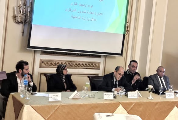 نادى السيارات المصرى يطلق ندوته الأولى للدعوة بالإهتمام بوسائل التنقل النظيفة والبيئة الخضراء